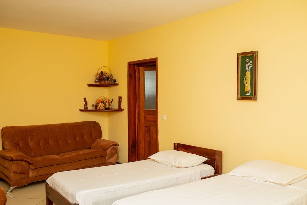 Amazone Hotel Tulear Twin Room 2