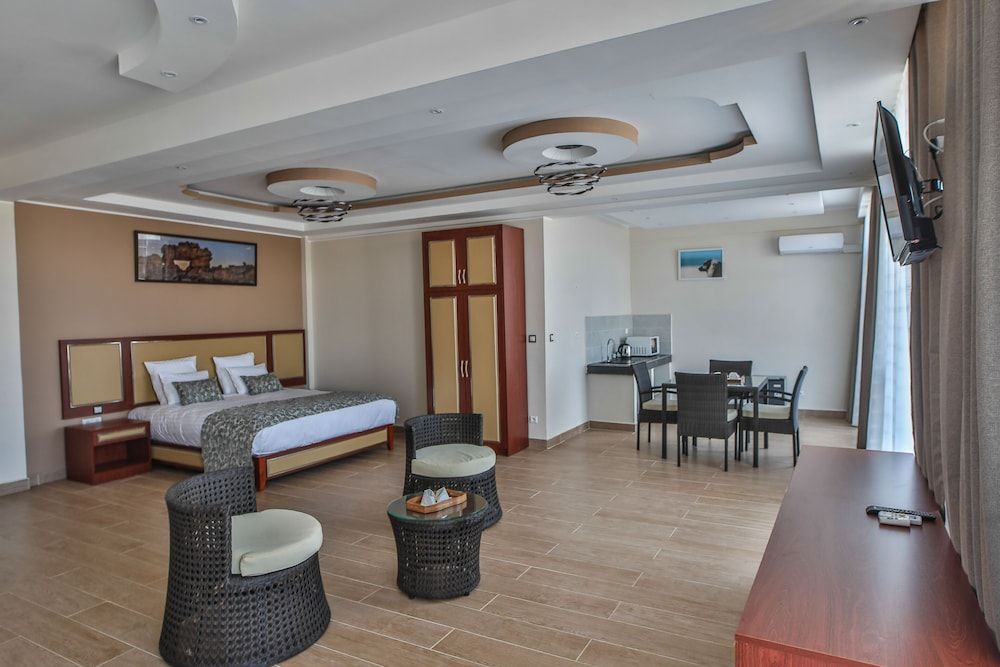 Menabe'l Deluxe Quadruple Room 4