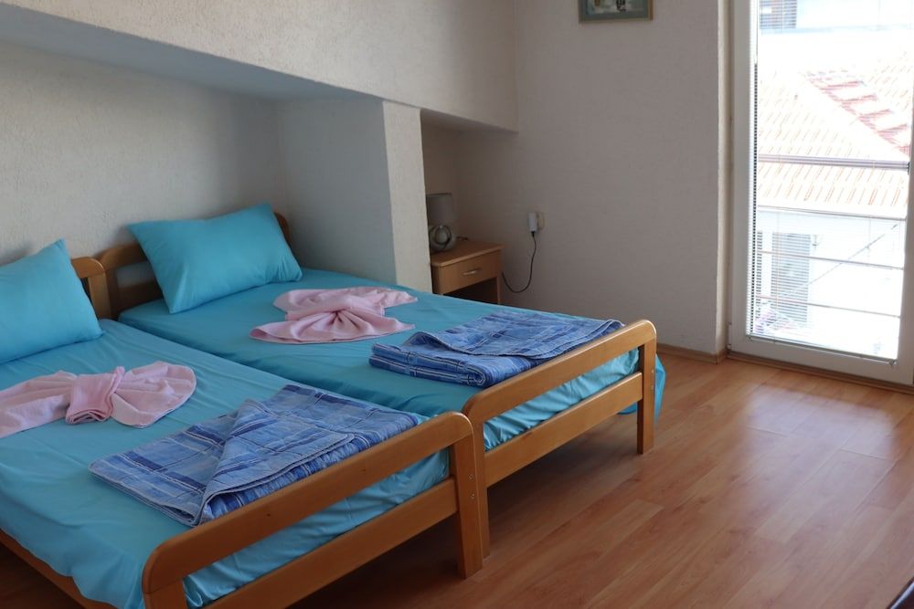 Bogdanovski Studios & Guest Rooms House, Multiple Beds 2