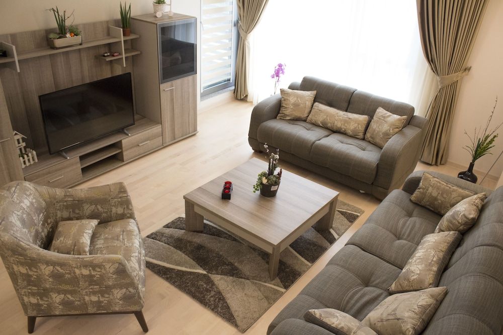 Capitol Suites Comfort Condo, City View 10