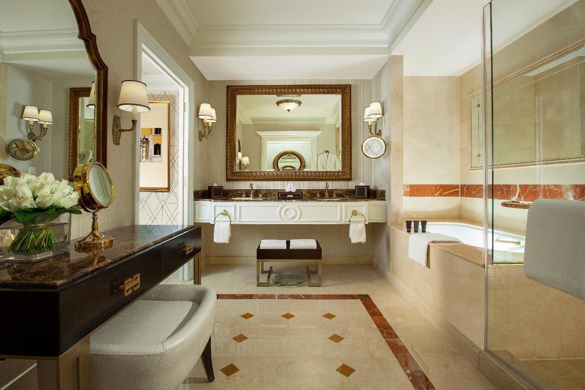 Royale Deluxe Suite with Cotai View