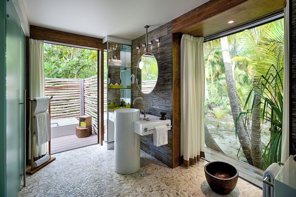 The Brando, Tetiaroa Private Island Luxury Villa, 1 Bedroom, Private Pool, Beachside 4