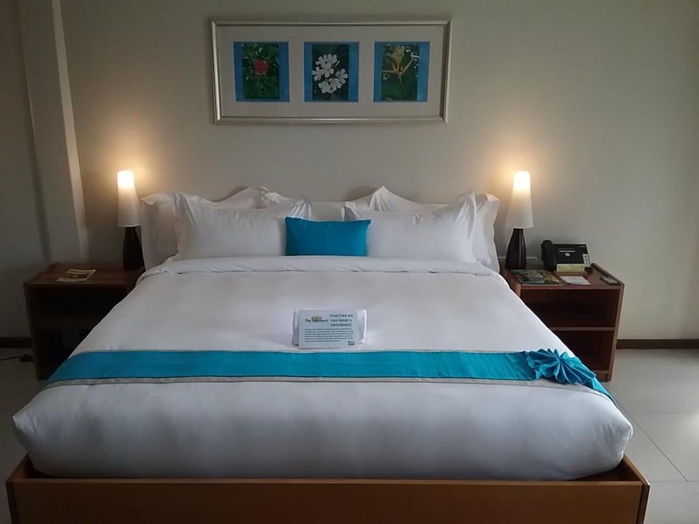 The Sanctuary Hotel and Spa Deluxe King Room 3