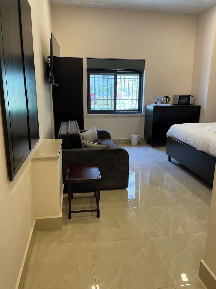 Mizirawi Hotel Classic Room 13