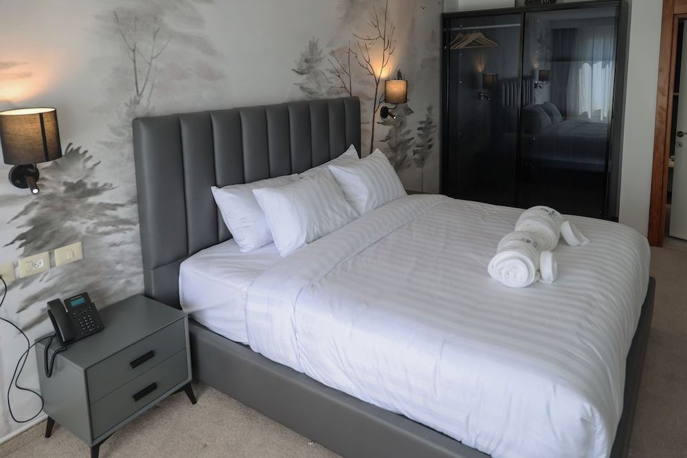 Ocean Grand Hotel Superior Room, 1 King Bed with Sofa bed