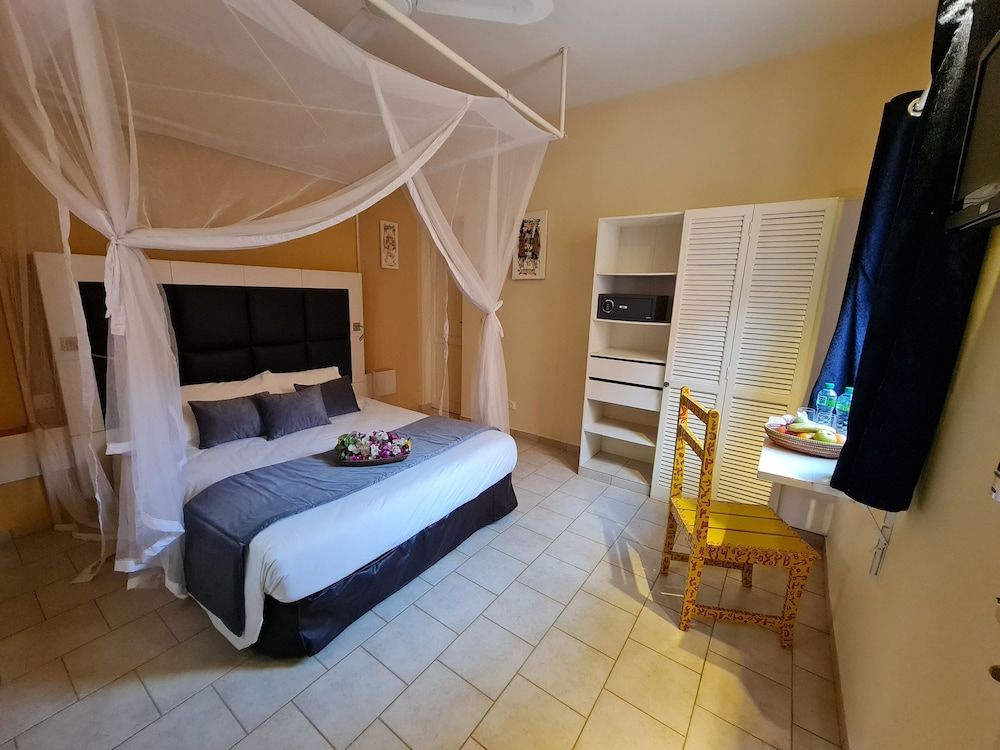 Standard Double Room, 1 Queen Bed, Private Bathroom