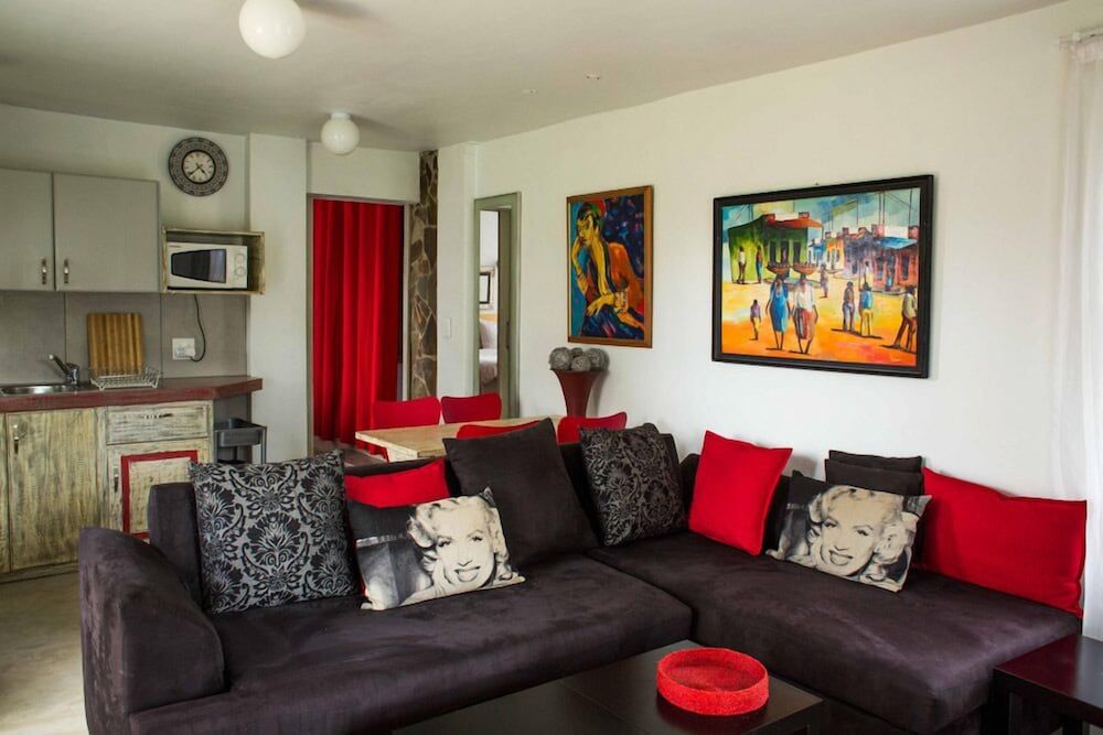 Veki's Village Family Suite, Mountain View 7