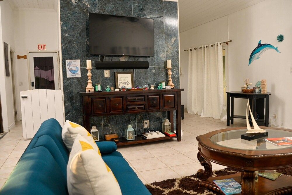 Villa Serenity by the water Comfort House, 2 Bedrooms 36