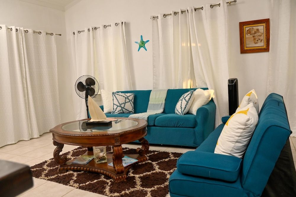 Villa Serenity by the water Comfort House, 2 Bedrooms 34