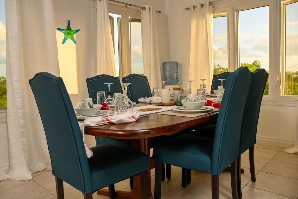 Family Dining
