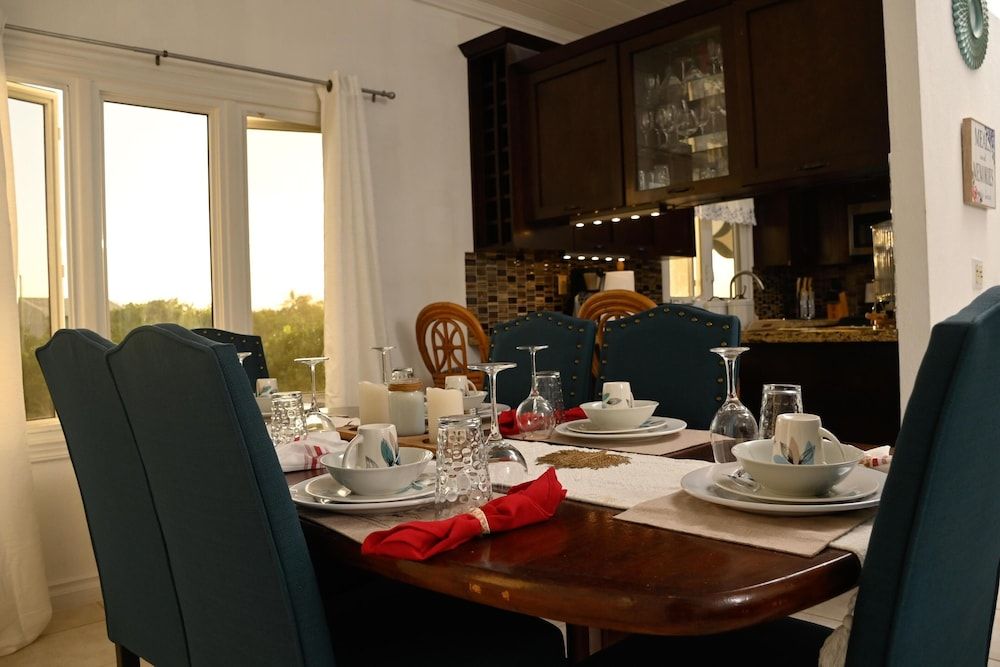 Family Dining