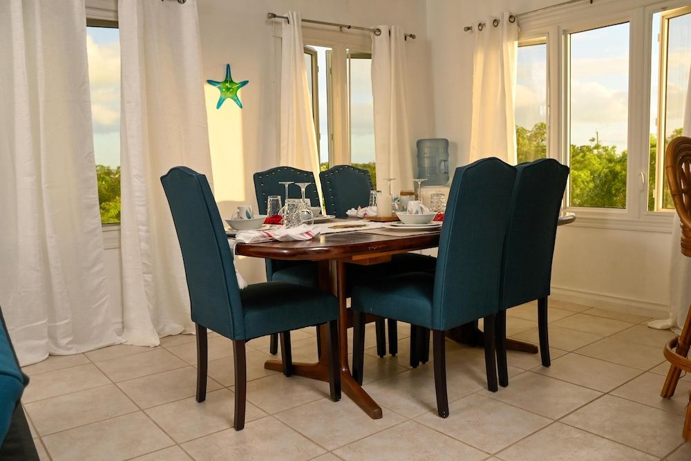 Family Dining