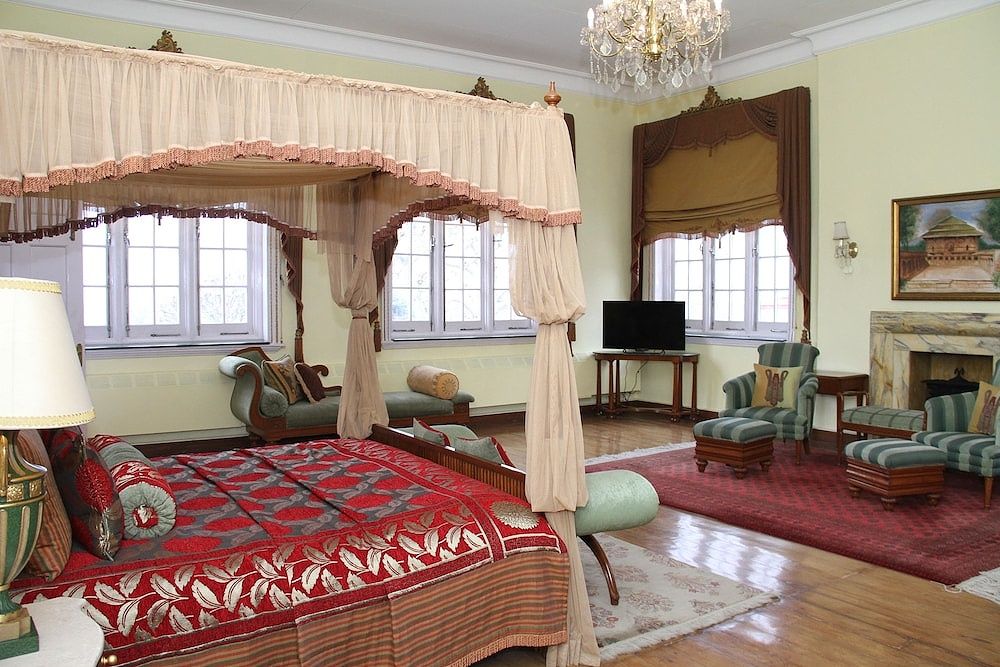 Standard Suite