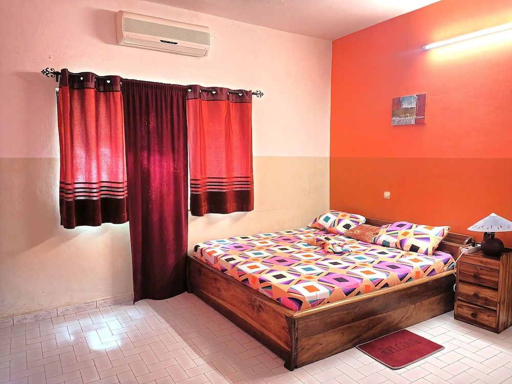 Cloud9 Comfort Double Room, 1 King Bed (Romeo) 2