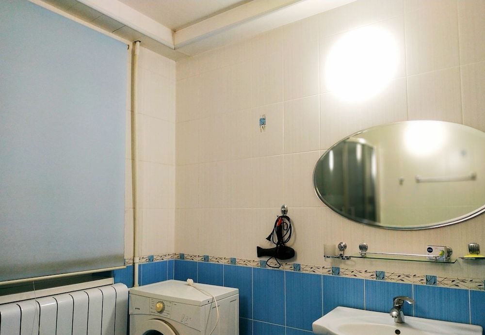 undefined Central Penthouse Navigator 8