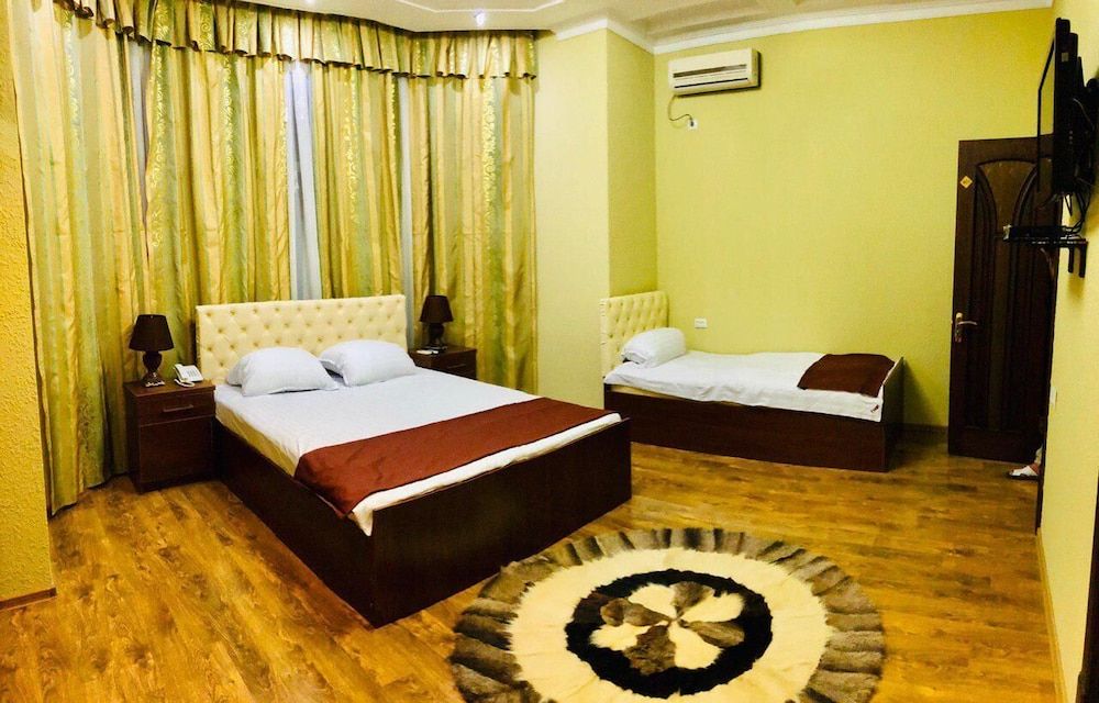 undefined Pamir Hotel 5