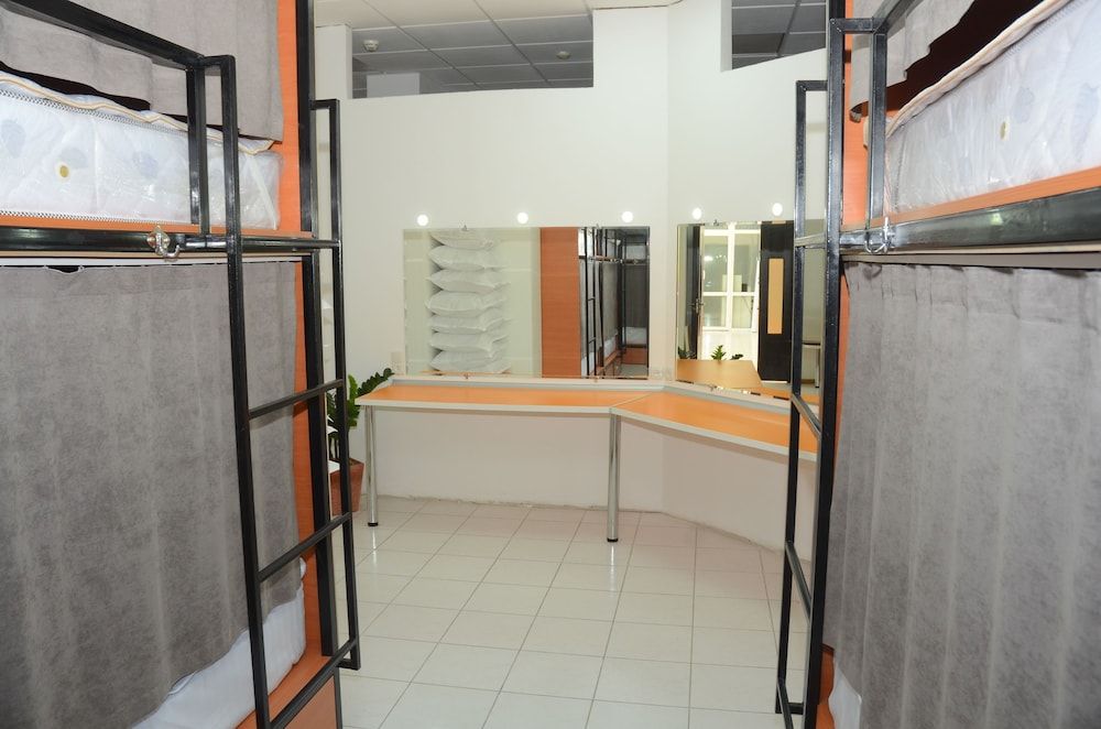 Capsule Hostel Shared Dormitory, Women only 2