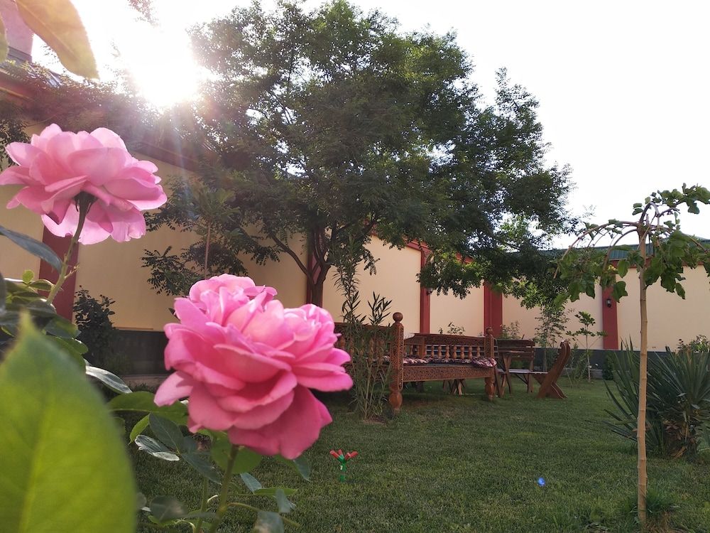 undefined Chinor Garden Hotel 8