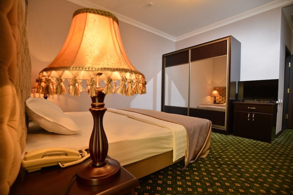 Gloria Hotel Junior Suite 3