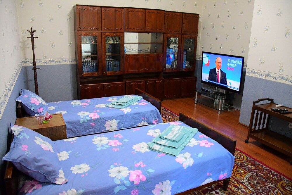 Economy Room, Garden View