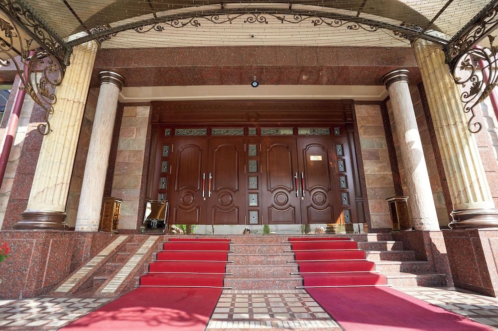 undefined Rakat Plaza 8