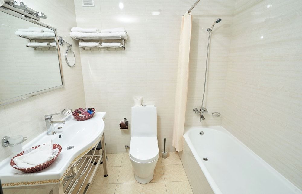 Rakat Plaza Standard Twin Room, Multiple Beds 3