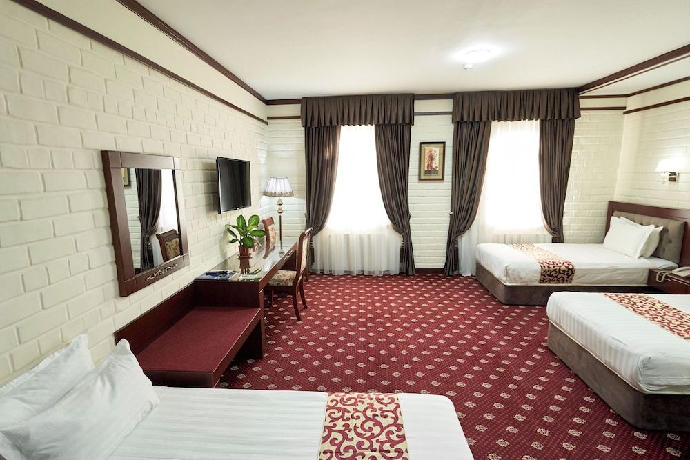 undefined Rakat Plaza 2