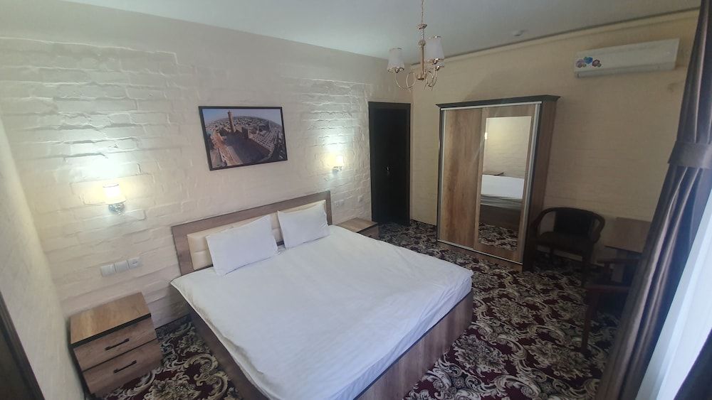 undefined Orient Grand 3