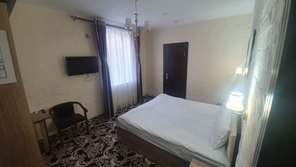 undefined Orient Grand 9