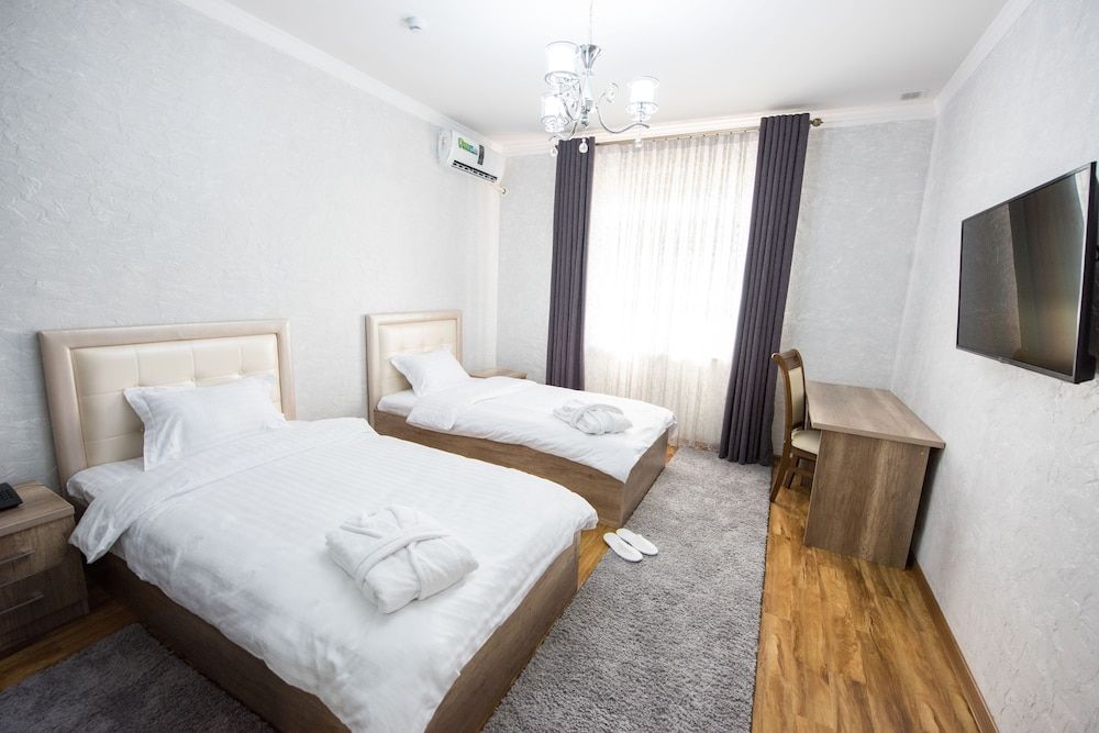 Atlantis Hotel Standard Twin Room 4