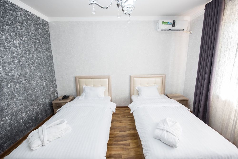 Atlantis Hotel Standard Twin Room