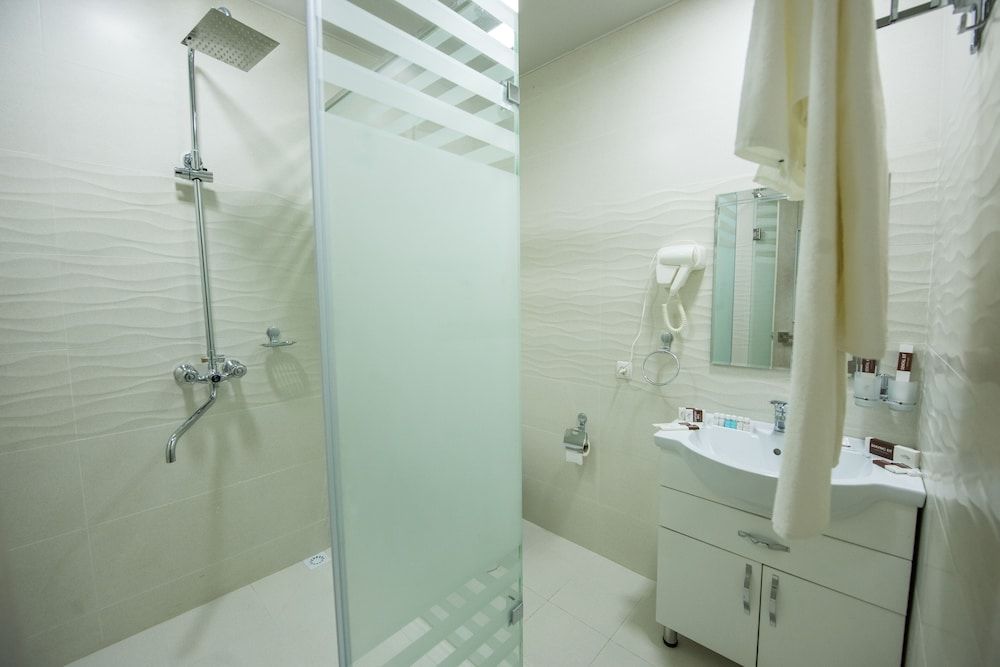 Atlantis Hotel Standard Double Room