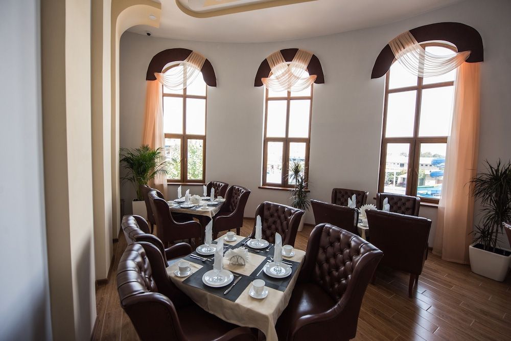 undefined Atlantis Hotel 7