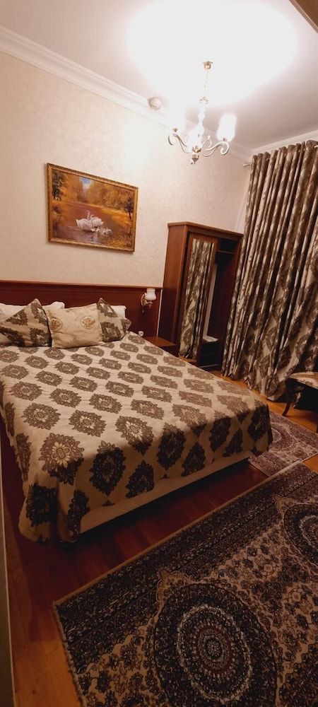 Sarbon Hotel