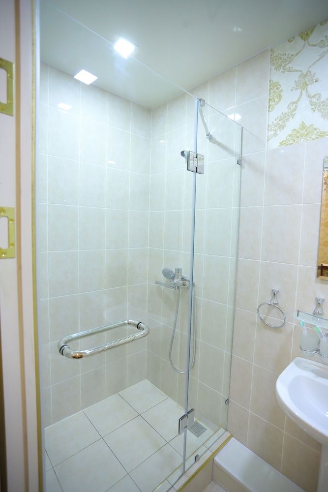 undefined Elite Hotel