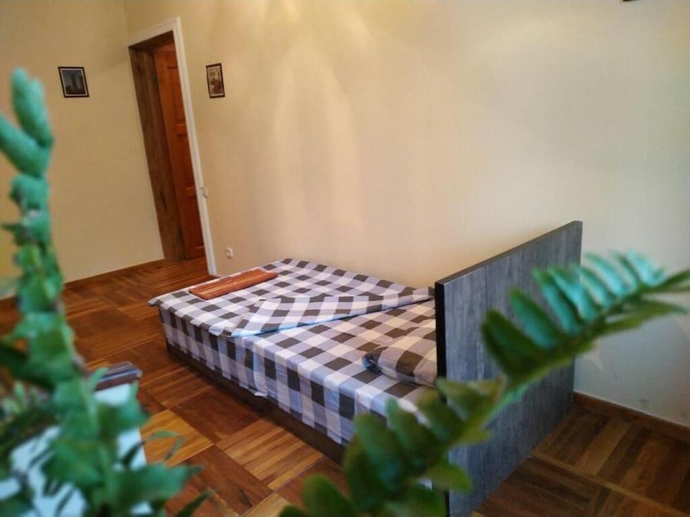 undefined Park Bobur Apt 5x 5