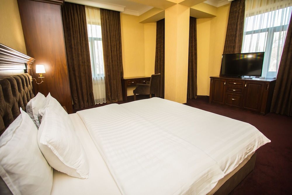 undefined Grand Capital Hotel 6