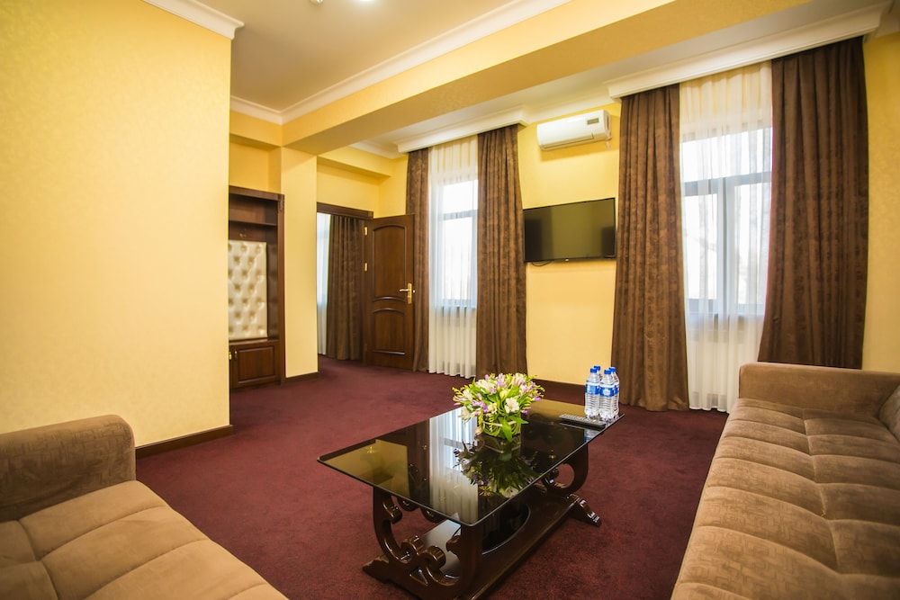undefined Grand Capital Hotel 10