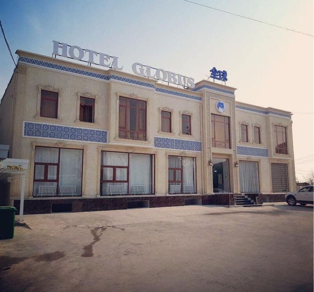 undefined Globus Hotel 2