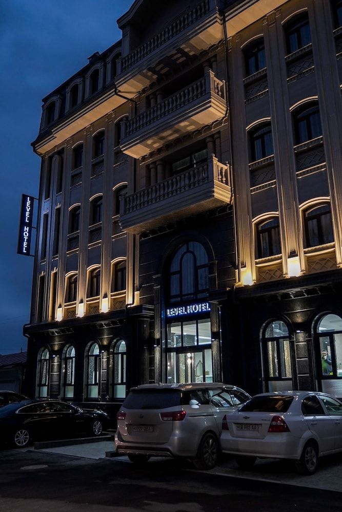 undefined Level Hotel 6