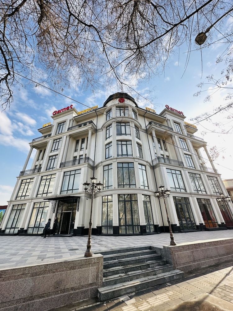 undefined Garnet Hotel 7