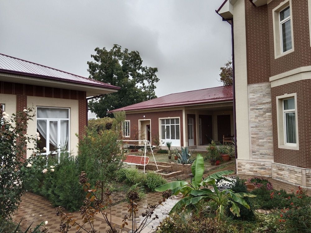 undefined House4you 4