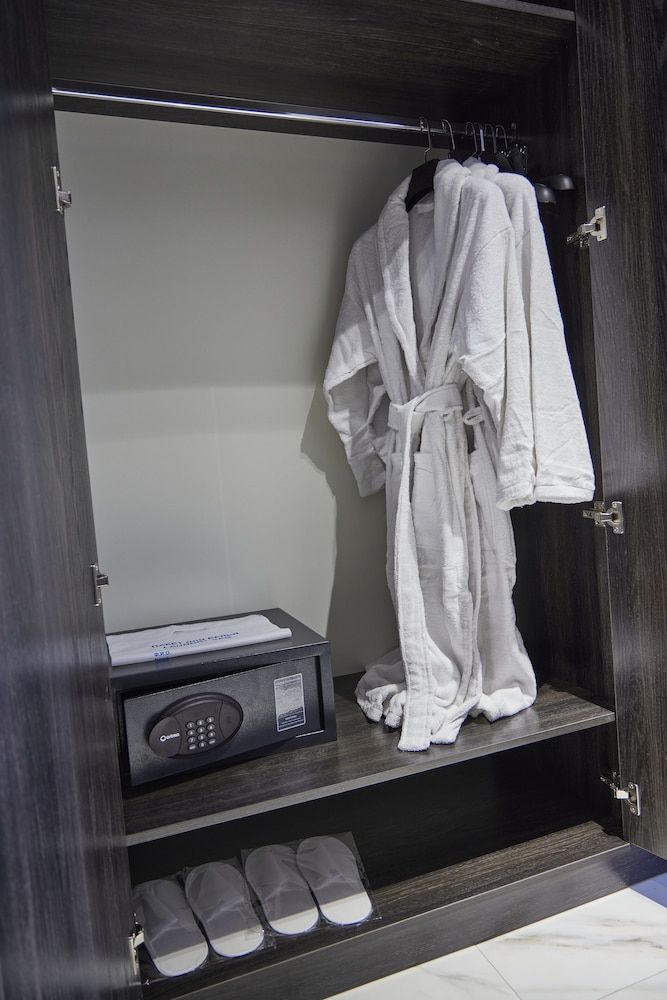 undefined Huvaydo Hotel 5