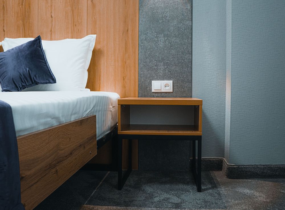 Art Plaza Family Room 10