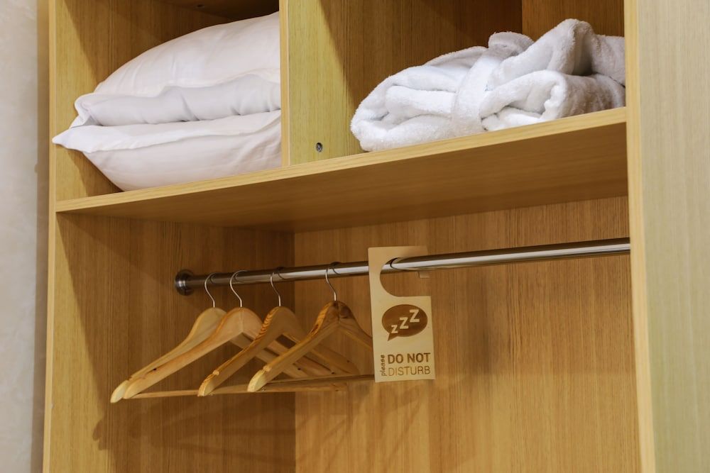 City Inn Hotel Deluxe Twin Room 5