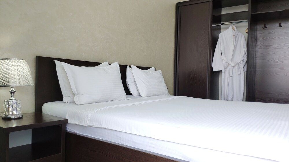 G'ayrat Hoji Ota Hotel Standard Room 2