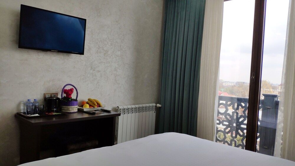 G'ayrat Hoji Ota Hotel Standard Room 4