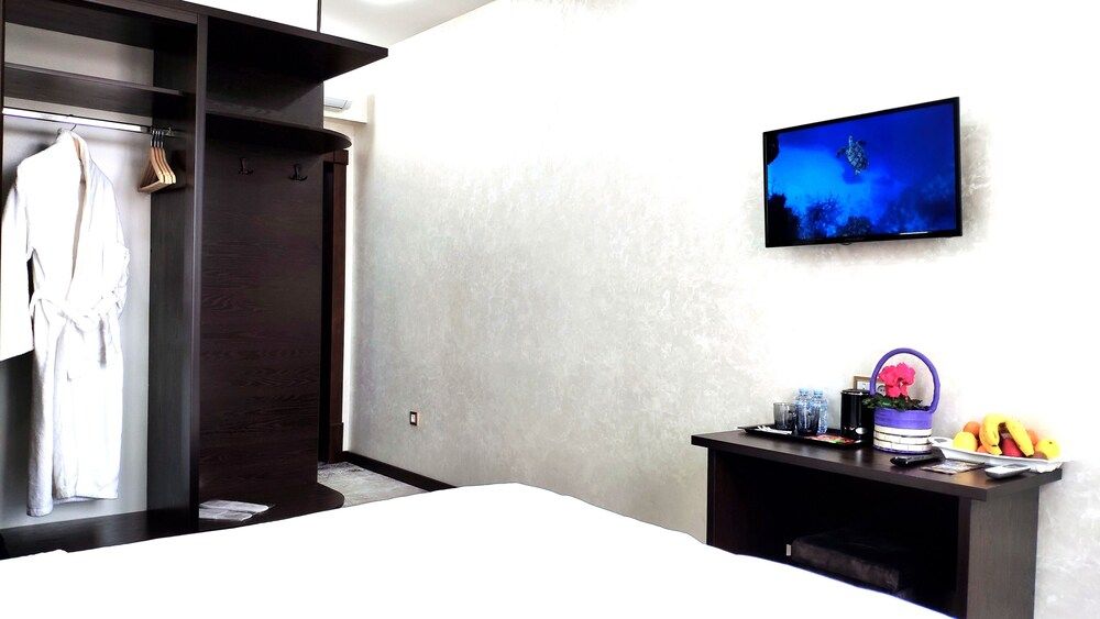 G'ayrat Hoji Ota Hotel Standard Room 12