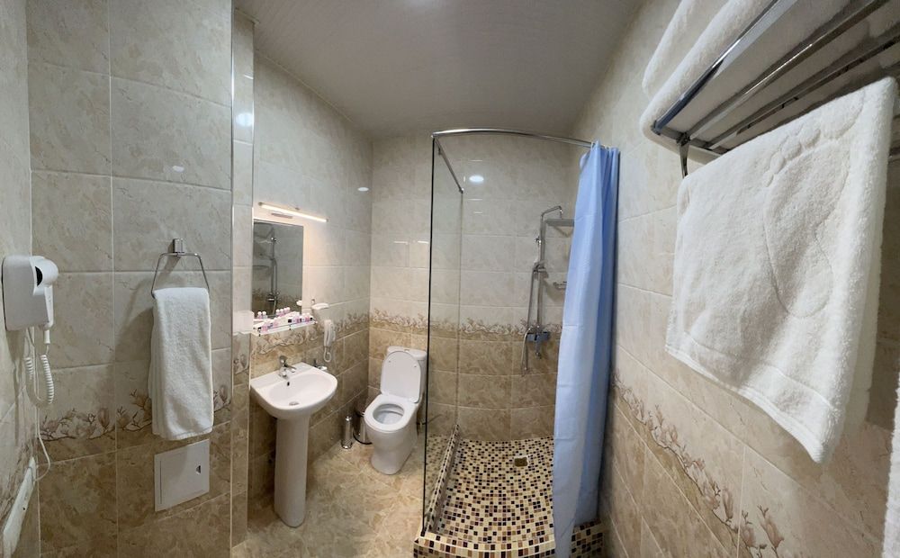 Khan Palace Hotel Standard Twin Room 2