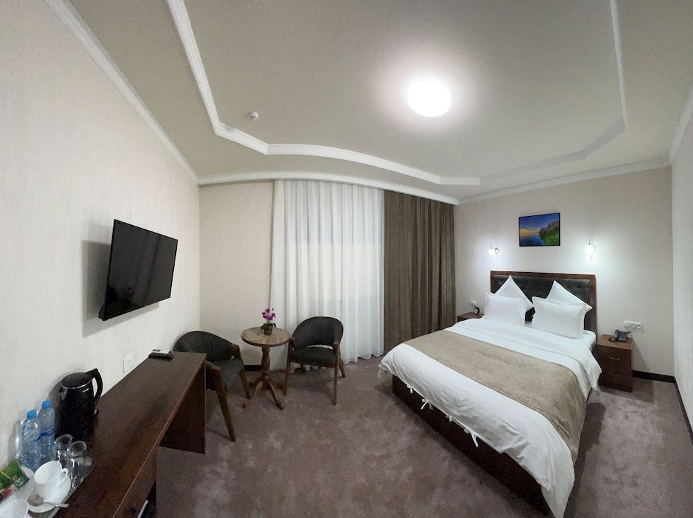 undefined Khan Palace Hotel